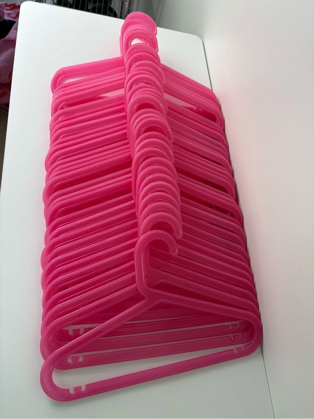 DISCONTINUED IKEA BAGIS Children Clothes Hangers Anna Efverlund PINK Lot of 32